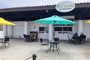 50/50 Juice Lounge, Where Health Meets Juice 4 Life® On The Beach