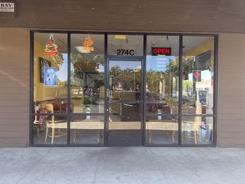 AJ&rsquo;s Cafe