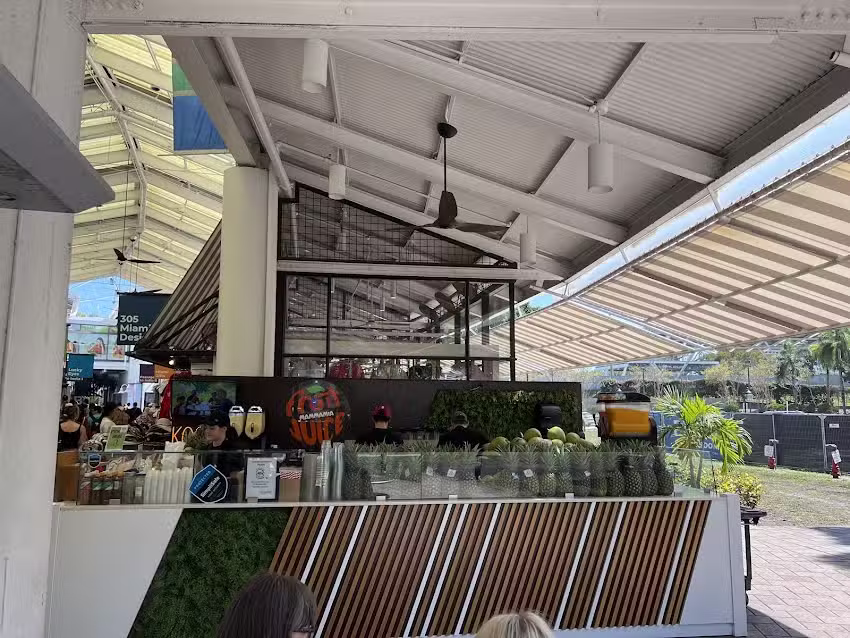 Coco Market &ndash; Bayside
