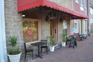 Cool Breeze Smoothie & Juice Bar