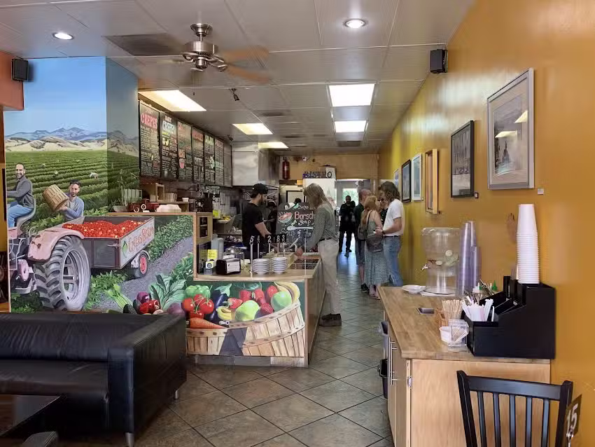Crepes Bistro