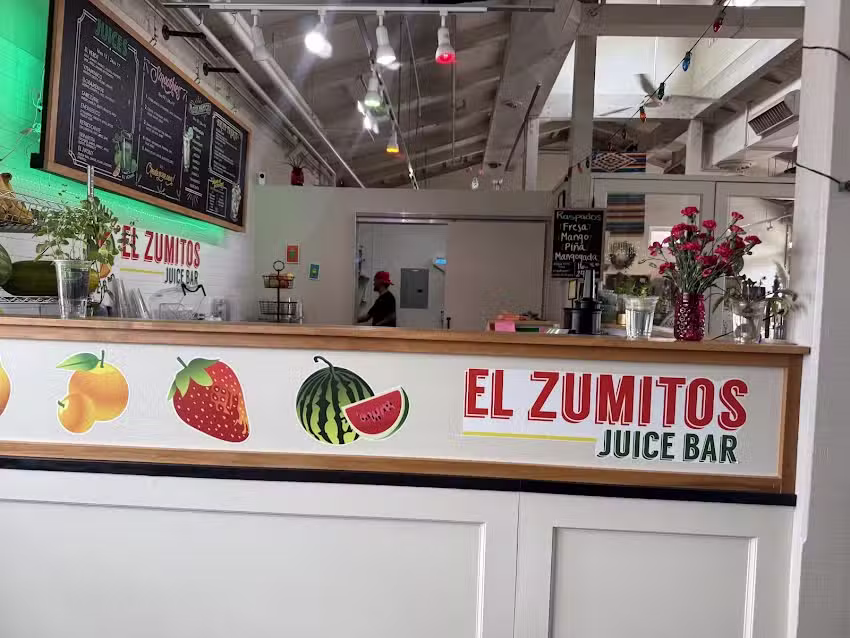 El Zumitos Juice Bar