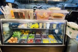 Fresh Eats Café