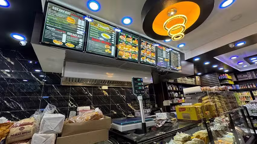 Gourmet flaming grill & juice bar