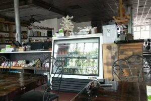 Harvest Bar – Eatery & Alehouse