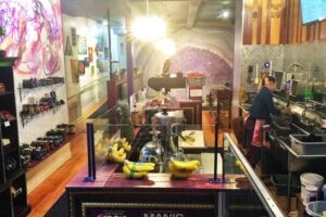 Infiniteus Rocks & Juice