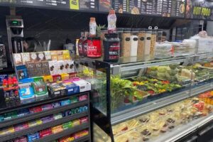 Izzy Hot Food Bar Juice