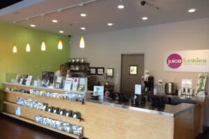 Juice Junkies – Raw Organic Cold-Pressed Juice, Superfood Smoothies & Vegan Bites