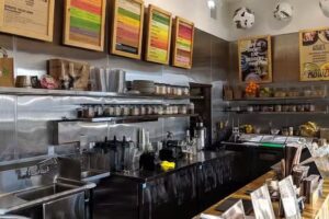 Kreation Juicery & Avoholic Bar – Highland
