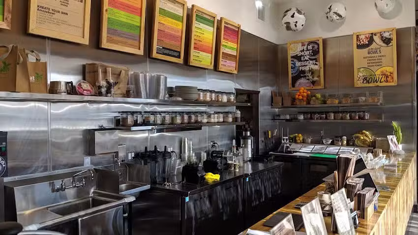 Kreation Juicery & Avoholic Bar &ndash; Highland