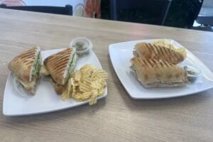 La Papaya Deli