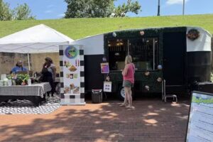 Lee’s Kitchen & Juice Bar