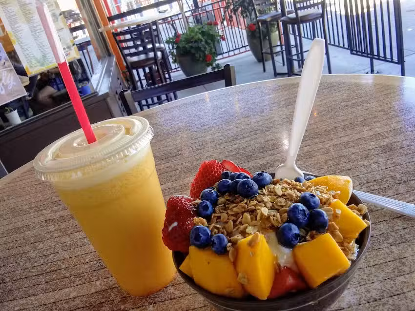 LIV Juice Bar and Smoothies