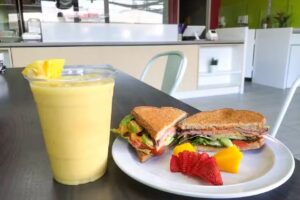 Los Jugos Juice Bar