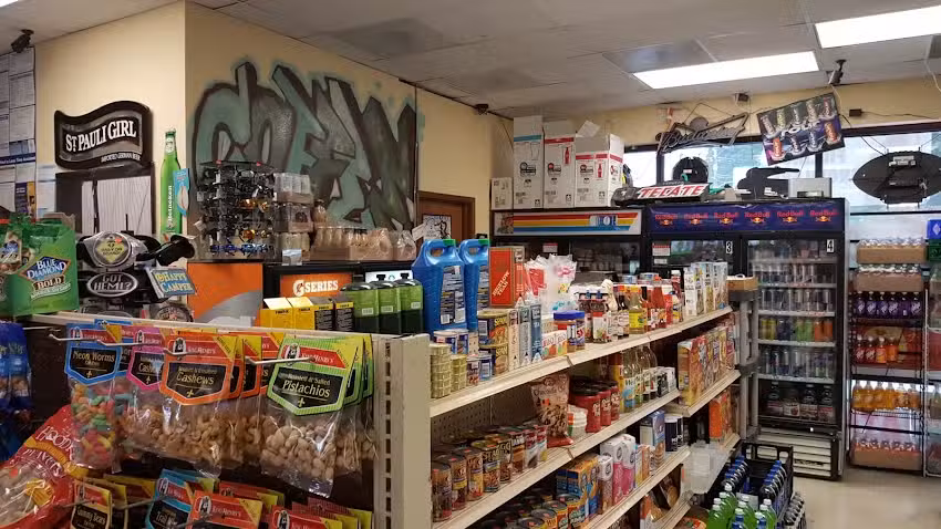 Lucky Mart microbrewery, KRATOM, JUUL,VAPE, SALT JUICES, GEEK BAR, FULM