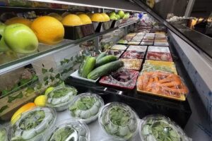 M&M GRILL N JUICE SALAD BAR