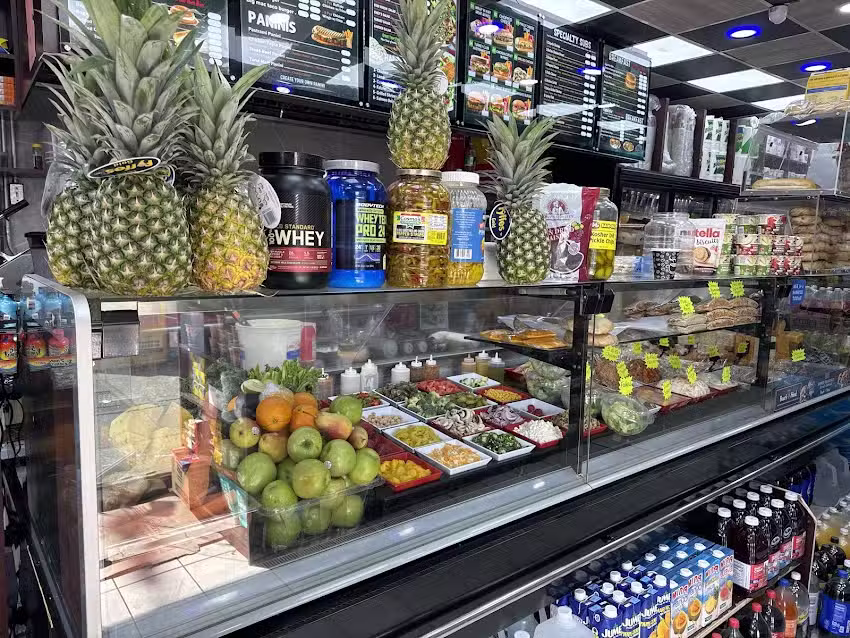 Mr grill & juice bar