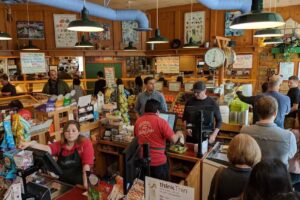 Mrs. Winston’s – L.A.’s Best Salad & Juice Bar – Water Garden (California Certified Green Business)