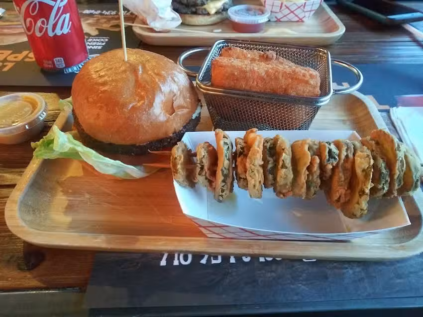 Myhouse Bistro