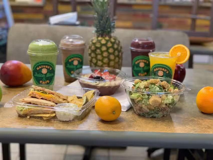 Nature&rsquo;s Juice Bar and Cafe