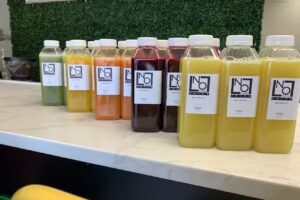 No Label Juice Bar & Cafe