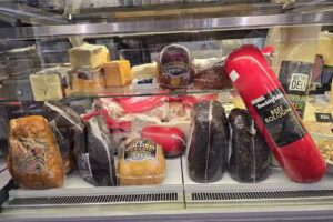 NYC deli Mercado