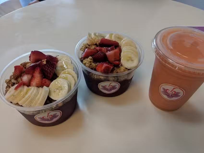 Pure Juice & Smoothie Lounge