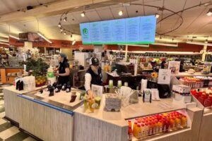 Ring’s Juice Bar at Ring Bros. Marketplace