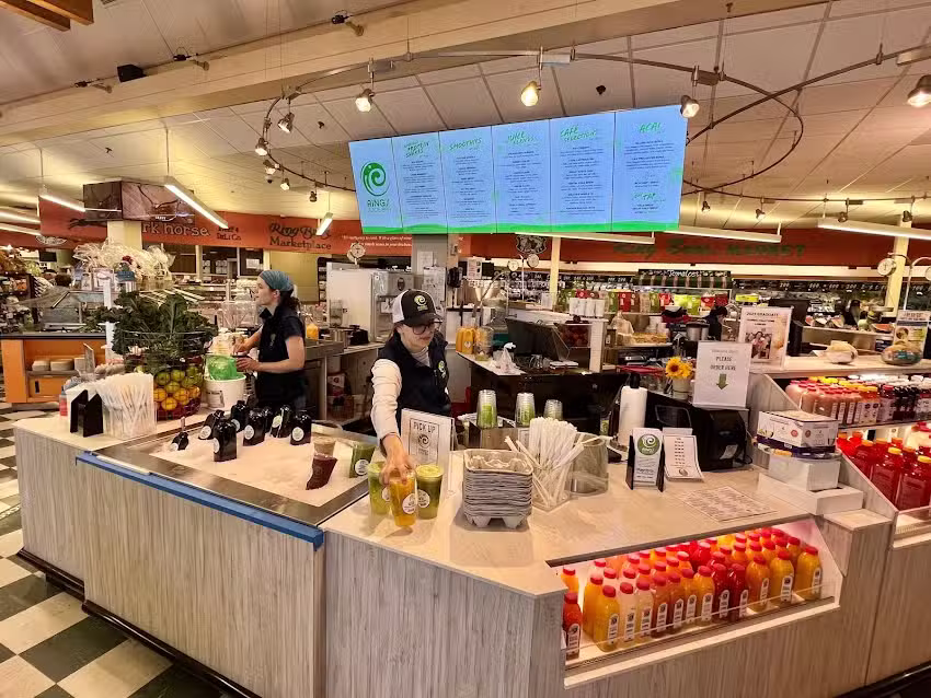 Ring&rsquo;s Juice Bar at Ring Bros. Marketplace