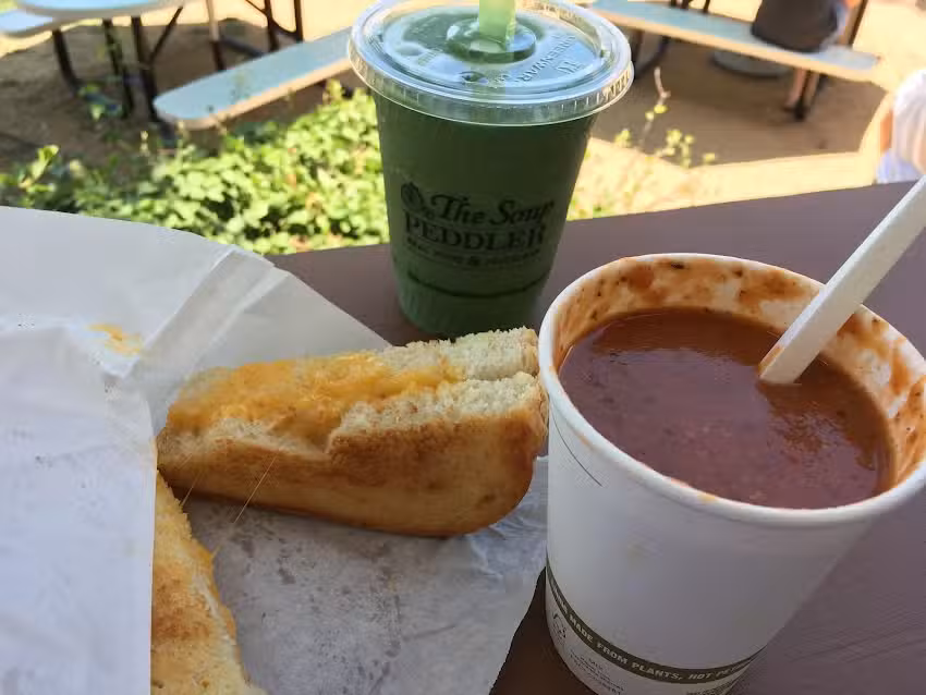 Soup Peddler Real Food & Juice Bar