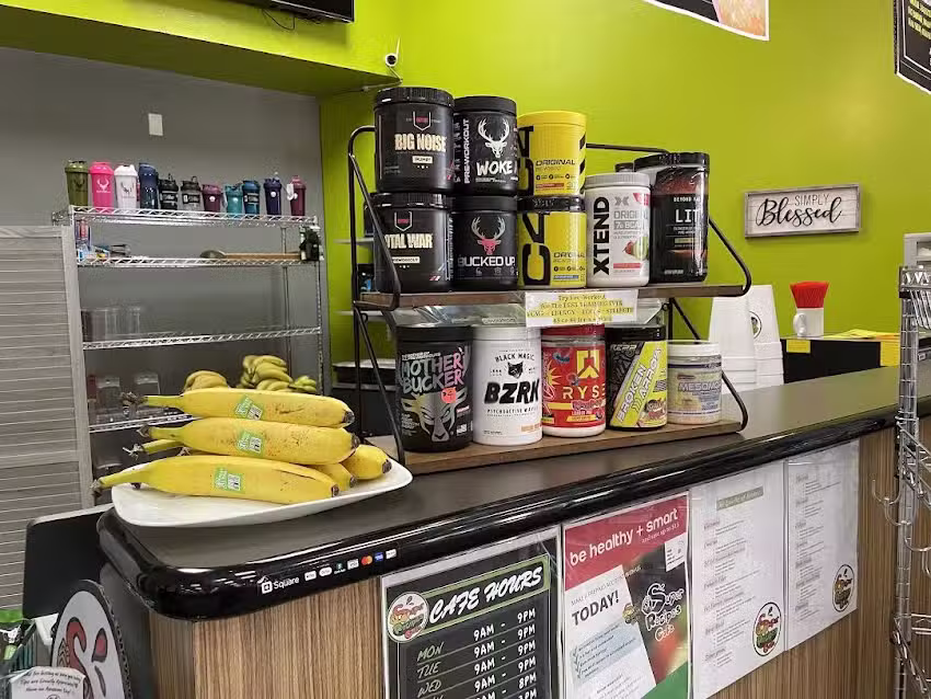 Super Recipes Cafe inside LA Fitness Oviedo (Open to Public)