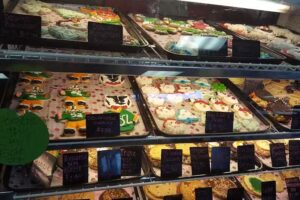 Tamara’s: The Cake Guru’s Sweets Boutique | Bakery, Ice Cream, Açaí & Coffee