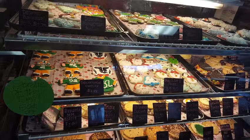 Tamara&rsquo;s: The Cake Guru&rsquo;s Sweets Boutique | Bakery, Ice Cream, A&ccedil;a&iacute; & Coffee