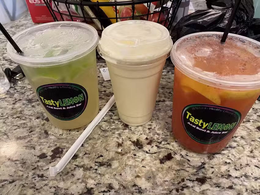 Tasty Lemon &ndash; A&ccedil;a&iacute; Bowls and Bistro