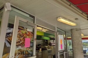 Taza Smoothies and Wraps