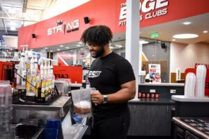 The Edge Shake Bar & Cafe