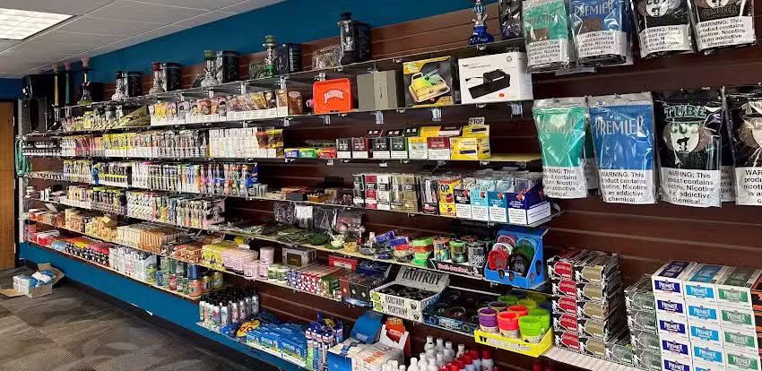 tobacco hulk and vape , Smoke shop , best smoke shop, CBD, KRATOM, Delta8THC, Tobacco, Disposable,Ejuice