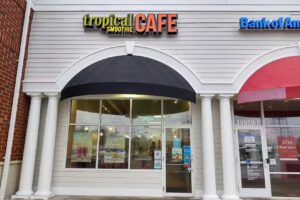 Tropical Smoothie Cafe