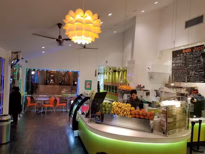 Tutti Frutti Frozen Yogurt and Juice Bar
