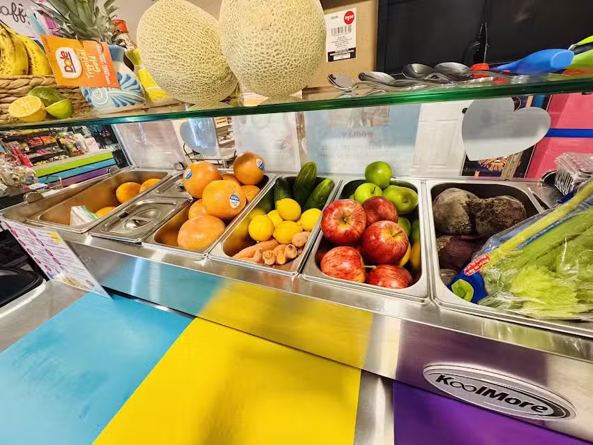 Woolly&rsquo;s Snack Hut